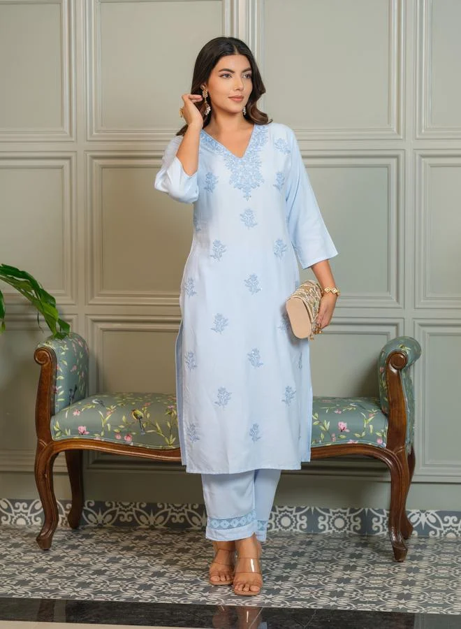 دي دبليو طقم منسق من كورتا مستقيمة مطرزة وبنطال للنساء